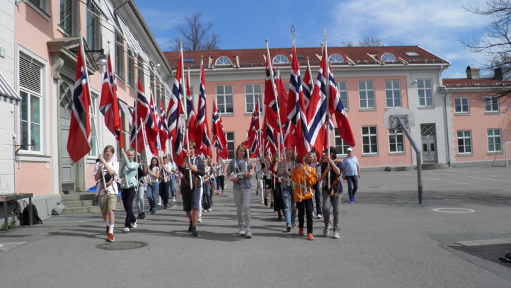 Flaggborgen øver til 17. mai Flaggborgen øver til 17. mai